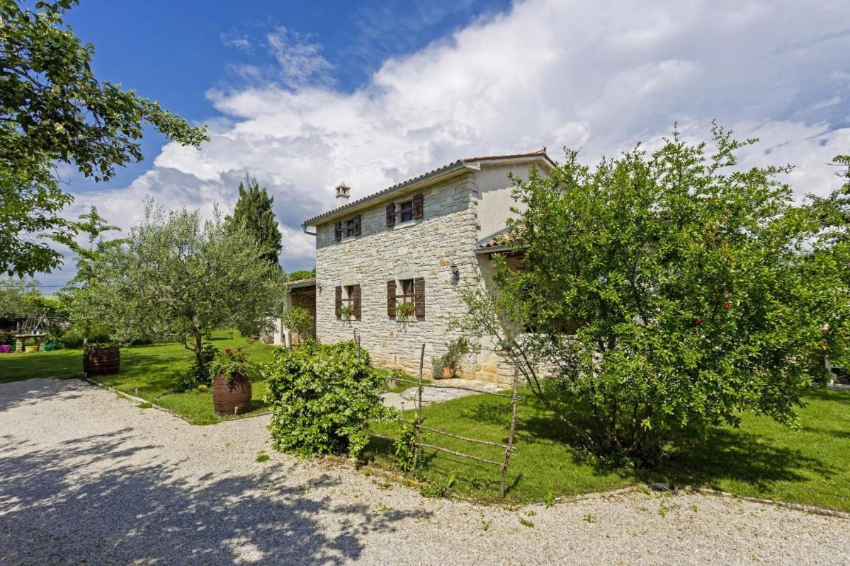 Galant In Prkacini Villa Zminj Exterior photo