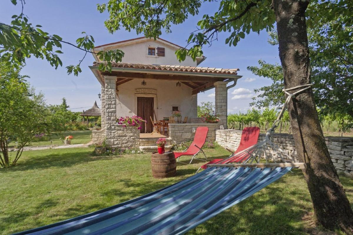 Galant In Prkacini Villa Zminj Exterior photo